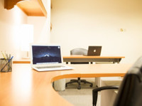 مراكز آيو مكاتب مؤثثة و مجهزة بكافة الخدمات (2) - Office Space