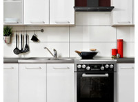 Kitchen Cabinets and Stones Ltd (1) - Huis & Tuin Diensten