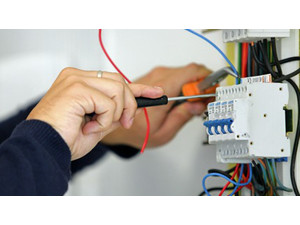 Tc Electrical Solutions - Elektriķi