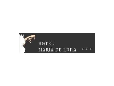 Hotel Maria de Luna - Hotels & Hostels