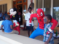 bouncing castles uganda events (3) - Играчки и производи за деца