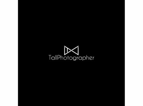 tall photographer dubai - Photographers