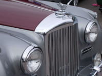 AM Restorations (UK) Limited (5) - Ремонт на автомобили и двигатели