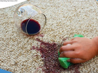 Residential Carpet Cleaning - crystalcarpetcleaners.co.uk (1) - Čistič a úklidová služba