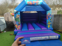 Party Zone Hire Bouncy Castles & Gazebos (1) - Children & Families