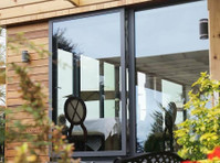 Green Circle Bespoke Glazing Ltd (6) - Logi, Durvis un dārzi