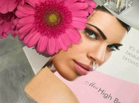 Miss High Brow (3) - Trattamenti di bellezza
