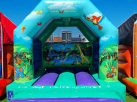 Fylde Coast Bouncy Castles (4) - Kinder & Familien