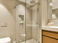 Bathrooms by The Plumbing Doctor (3) - Строительство и Реновация