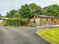 Colliery Lane Lodges (1) - Accommodation services
