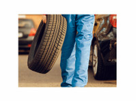 Fast Fix Tyres (2) - Reparação de carros & serviços de automóvel