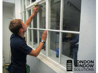 London Window Solutions (2) - Παράθυρα, πόρτες & θερμοκήπια