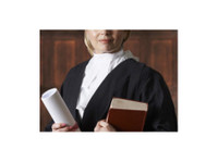 access Lawyers (5) - وکیل اور وکیلوں کی فرمیں