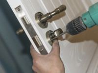 Abacus Locksmiths (2) - Security services