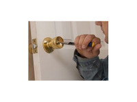 Abacus Locksmiths (5) - Security services