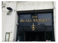 The Brass Monkey (1) - Φαγητό και ποτό