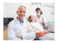 Andrew Thomas Dental Care (3) - Dentists