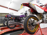 S and D Motorcycles (2) - گڑیاں ٹھیک کرنے والے اور موٹر سروس