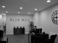 Alex Neil Estate Agents (2) - Kiinteistönvälittäjät