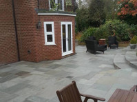 A E J Paving Landscaping Services (1) - Tuinierders & Hoveniers