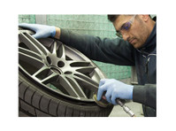 Pristine Alloy Wheel Refurbishment Leicester (5) - Autoreparatie & Garages