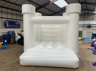 Inflatable World Ltd (5) - Lelut & Lasten tuotteet