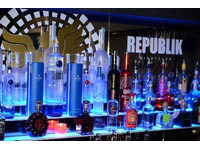 Republik Nightclub (1) - Bary