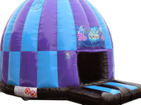 Tk Inflatables Bouncy castle Hire (1) - Дети и Cемья