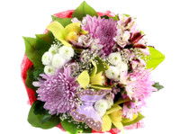 Flowers By Post (4) - Gifts & Flowers