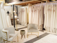 Yes Bridal Studio (1) - Abbigliamento
