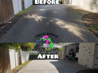 Pink Flamingo Power Wash Llc (3) - Cleaners & Cleaning services