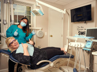Bethpage Smiles Family Dental (3) - Стоматолози