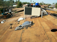 Arizona Roof Rescue (6) - Работници и покривни изпълнители