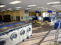 SpinZone Laundry (4) - Cleaners & Cleaning services