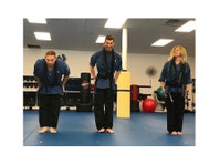New Era Martial Arts (2) - Sporta zāles, Personal Trenažieri un Fitness klases