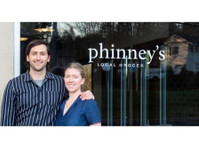 Phinney's Local Grocer (1) - Compras