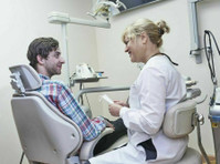 Gentle Dental in Queens (1) - Stomatolodzy