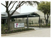 D. Bradley McWilliams YMCA at Cypress Creek (3) - Parques de jogo e atividades pós-escolares
