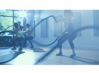 The LOOK Fitness (2) - Γυμναστήρια, Προσωπικοί γυμναστές και ομαδικές τάξεις