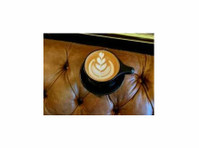 Pioneer Coffee Roasters (2) - Comida y bebida