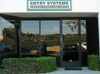 Entry Systems Garage Door & Automated Gate Services (4) - Home & Garden Services