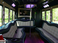 Carefree Limo Rental Service (8) - Alquiler de coches
