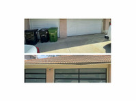 Master Garage Door and Gate Repair (3) - Construction Services