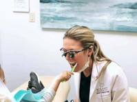 Rickoff Dentistry (5) - Zubní lékař