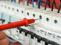 Bee Ridge Electrical Services (2) - Електротехници