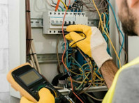 Bee Ridge Electrical Services (3) - Elektrikář