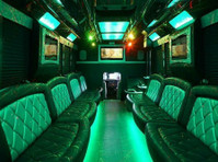 Denver Limo Bus (2) - Location de voiture