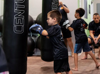 Crush Kickboxing - Fitness & Martial Arts (2) - Γυμναστήρια, Προσωπικοί γυμναστές και ομαδικές τάξεις