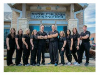 Trinity Valley Oral Surgery & Dental Implant Center (2) - Dentistas