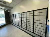 Federal Mailbox Center (1) - Correos